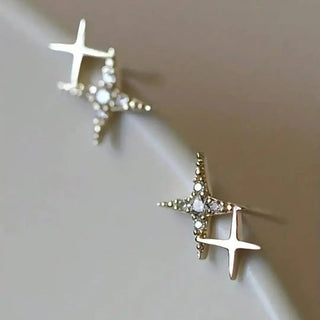 Glänzende Stern-Ohrringe