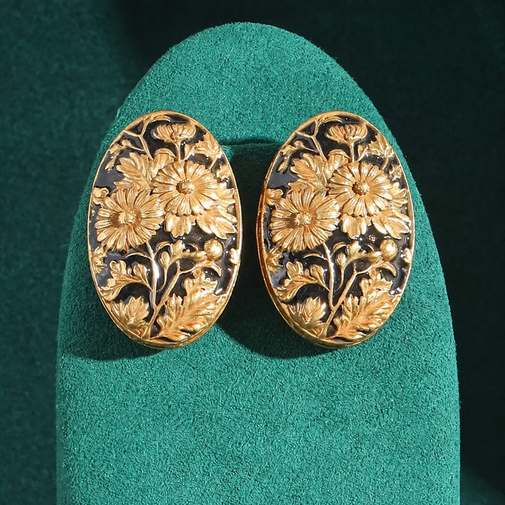 Art Deco Ohrringe mit Blumen-Gravur