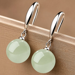 Anmutige Jade-Orb-Ohrringe