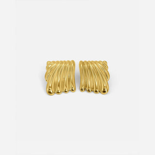 Goldene Ohrringe mit Ripple-Struktur