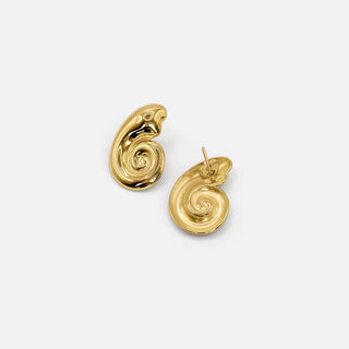 Moderne Ohrstecker Goldmuschel