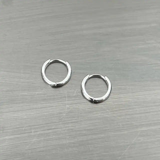 Set aus 2 Paar gebürsteten Silber-Minimal-Hoops