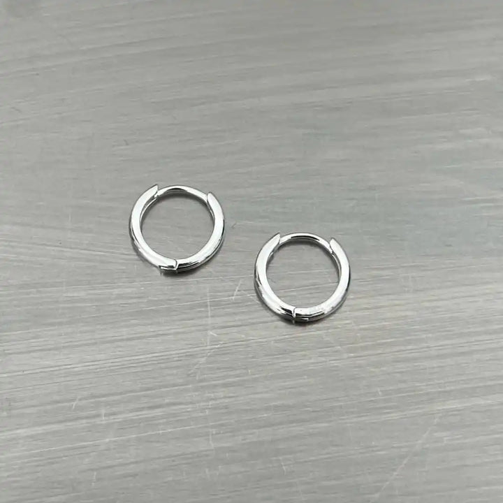 Set aus 2 Paar gebürsteten Silber-Minimal-Hoops