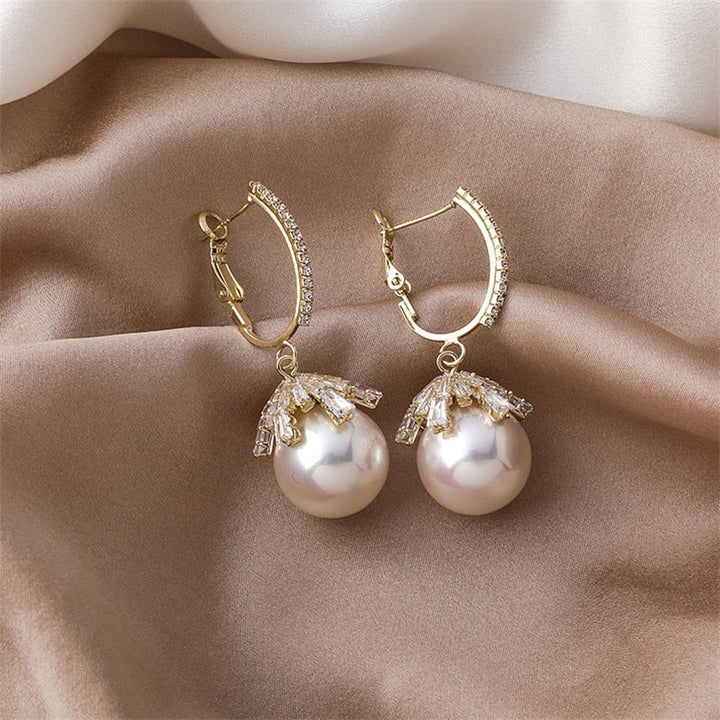 Elegante Malia Perlen-Ohrringe