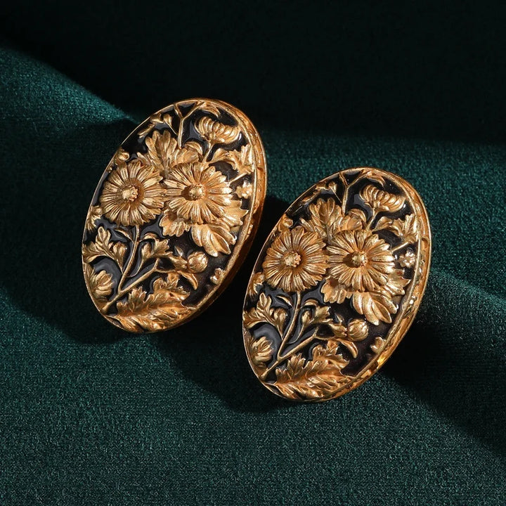 Art Deco Ohrringe mit Blumen-Gravur