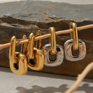 Minimalistische zweifarbige goldene ovale Ohrringe