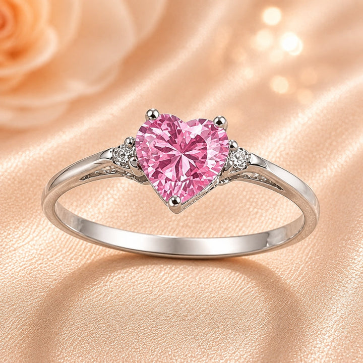 Herzförmiger Solitär-Zirkonia-Ring