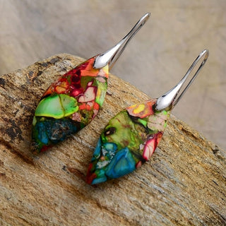 Bohemian Ohrringe aus Naturstein im Blatt-Design