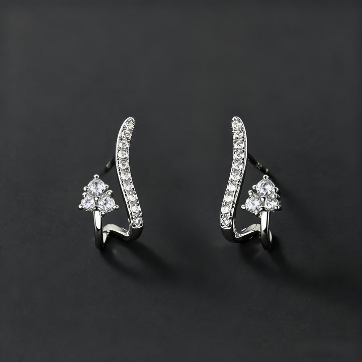 Elegante gewölbte Zirkonia-Ohrringe