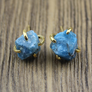 Unregelmässige Mineral-Vierkrallen-Ohrstecker