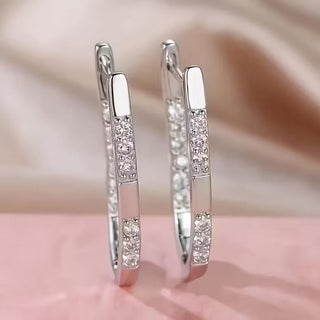 Elegante Ohrringe mit Zirkoniasteinen