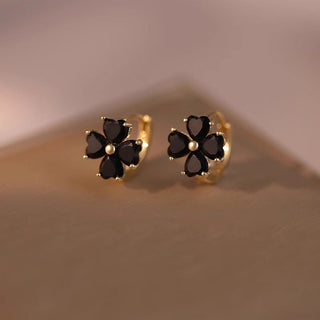 Exquisite Blumen-Ohrstecker