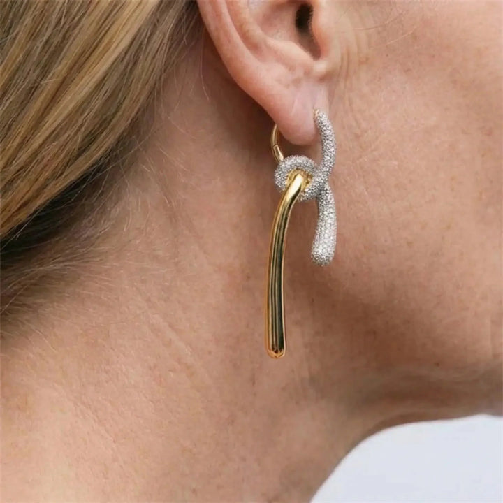 Helena’s Halo Knoten Zirkon Ohrringe