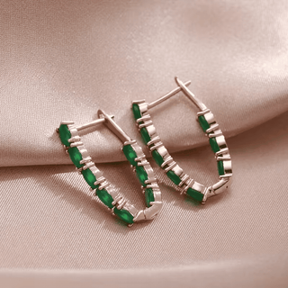 Savannah Hoop Ohrringe mit Smaragd