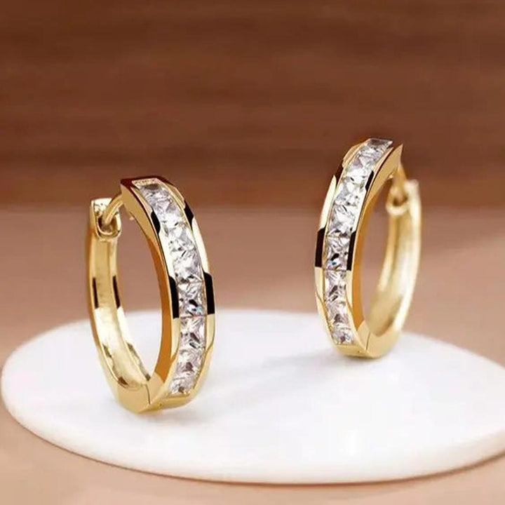 Goldene Kristall-Hoop-Ohrringe