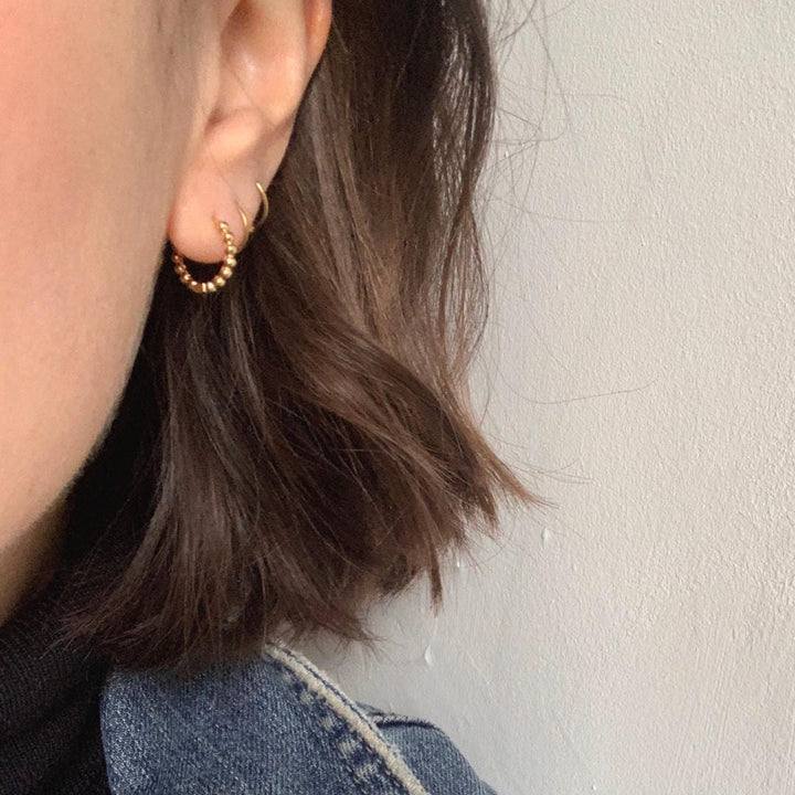 Gelenkige Bubble-Ohrringe in Gold oder Silber