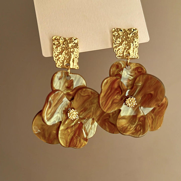 Elegante Boho-Blumenohringe