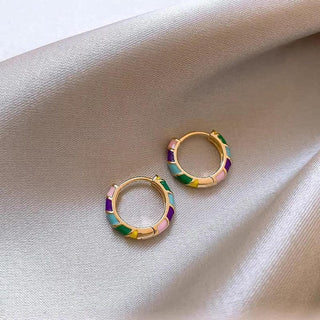 Goldene mehrfarbige Emaille-Hoops Ohrringe