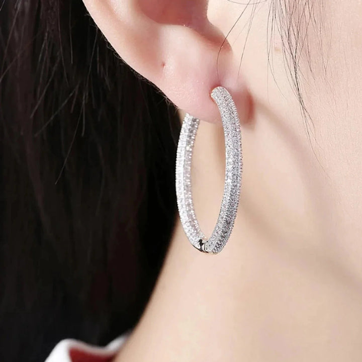 Silberne Halo-Creolen